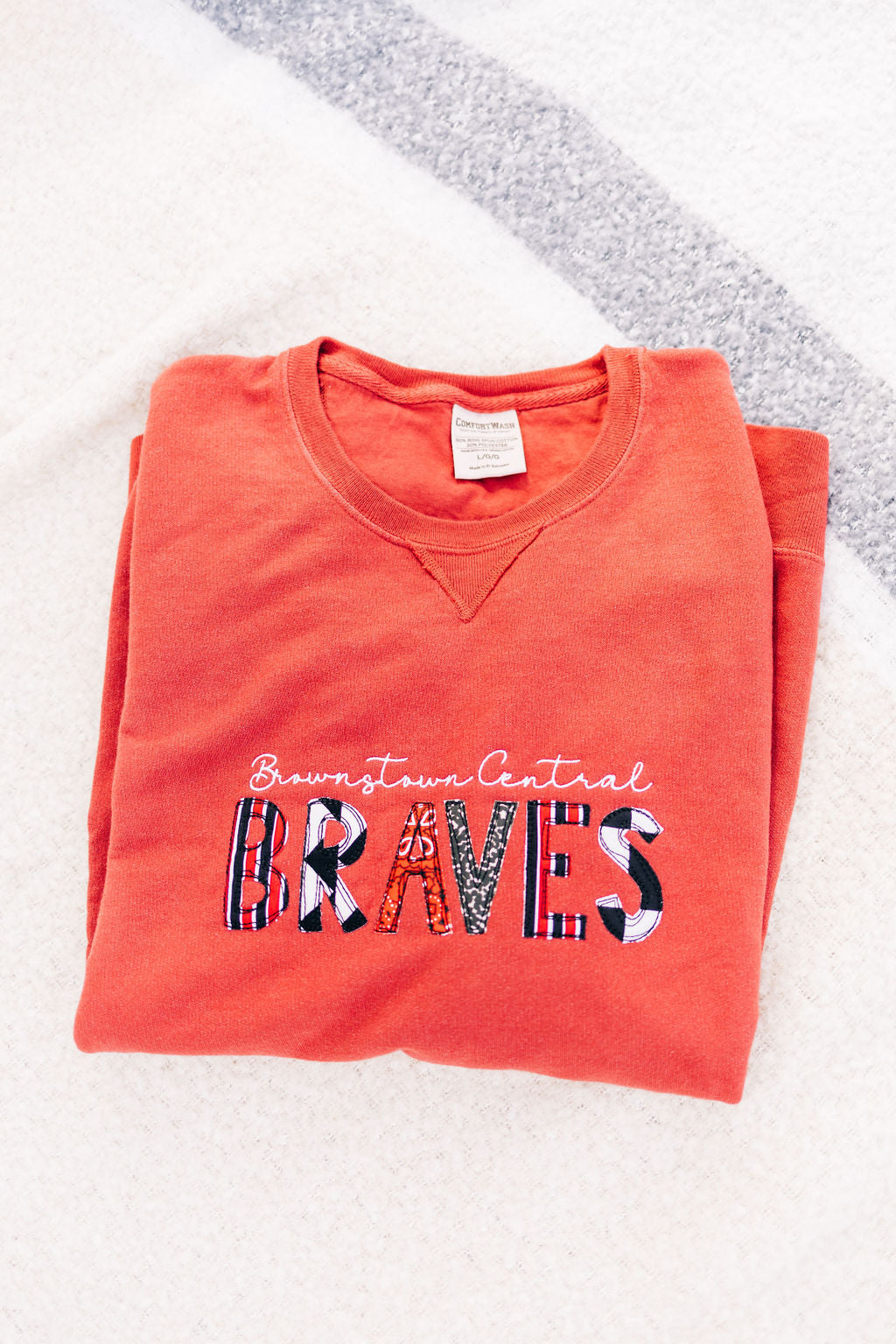 Applique Comfort Sweatshirt