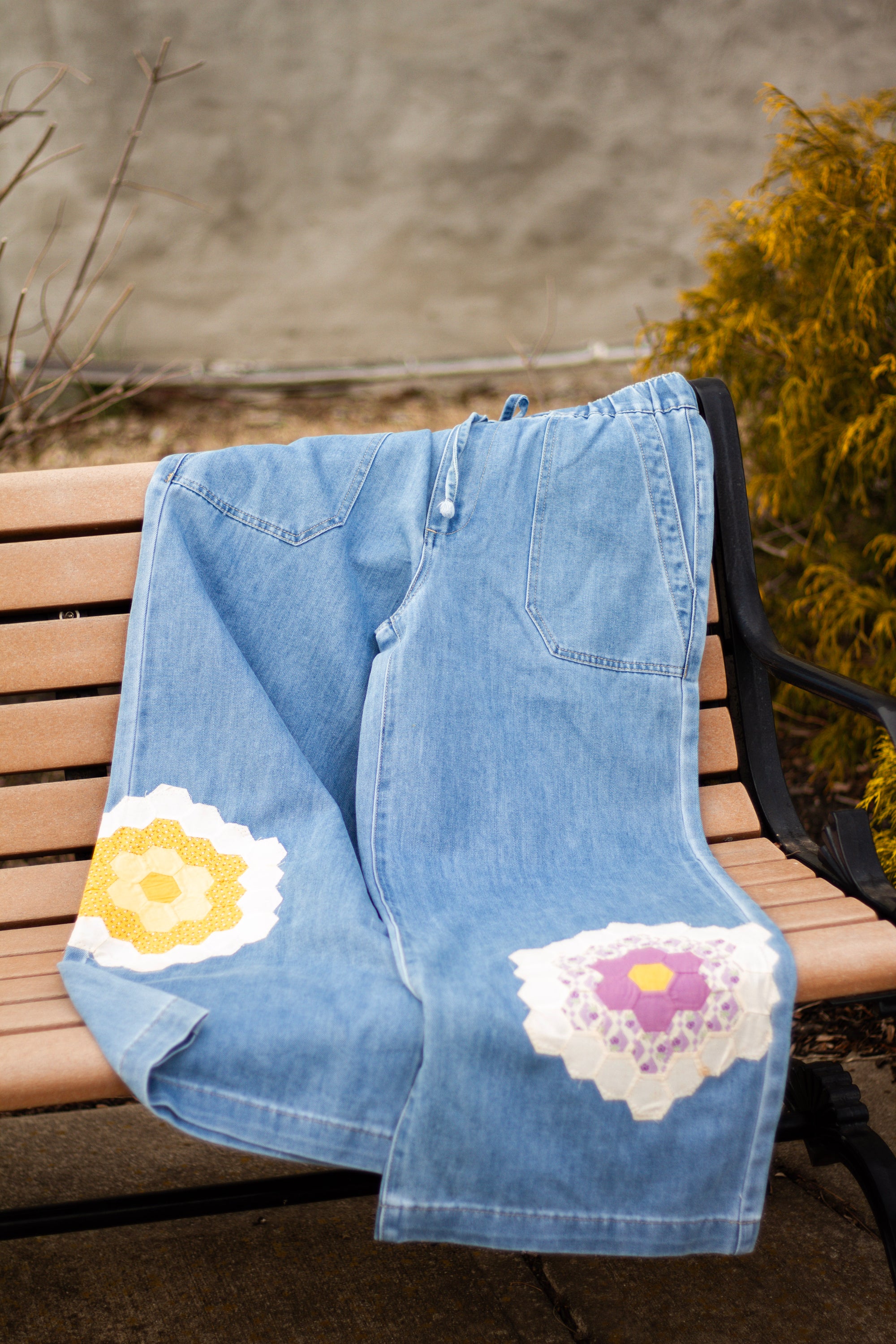 Quilt Patch Wide Leg Drawstring Jeans