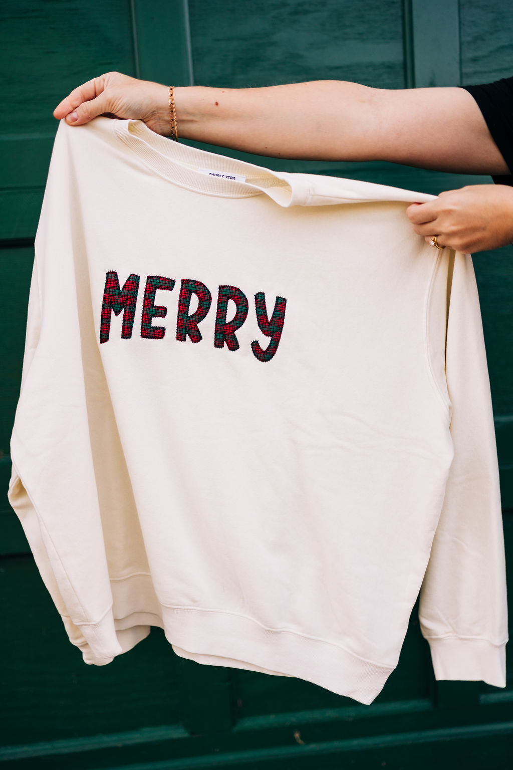 MERRY Cream Sweatshirt